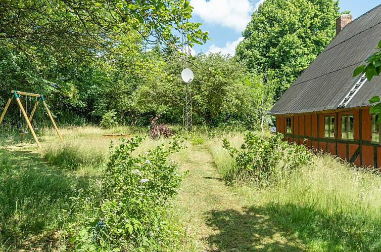 Vakantiehuis "Elvin" - 2.7km from the sea