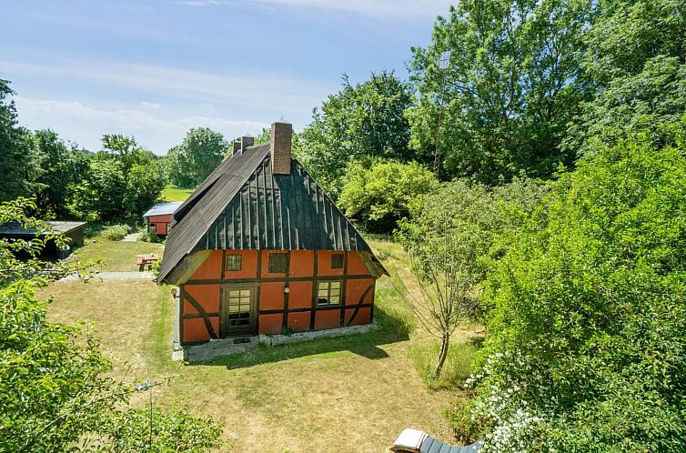 Vakantiehuis "Elvin" - 2.7km from the sea