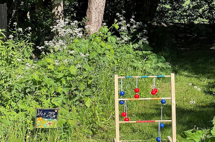 Vakantiehuis "Elvin" - 2.7km from the sea