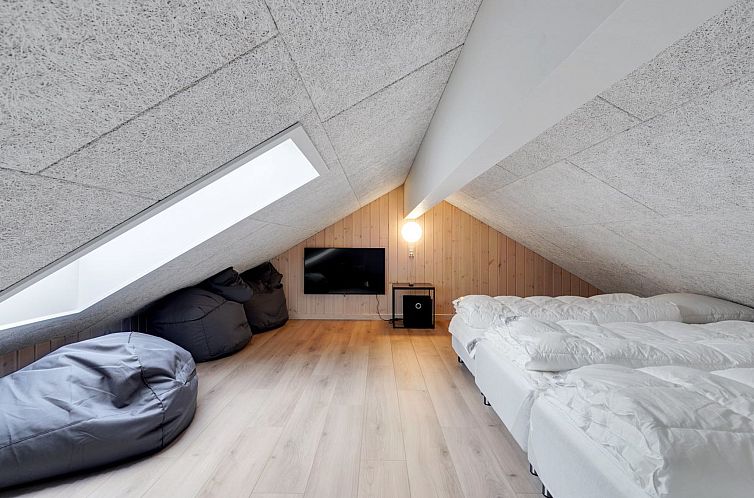 Vakantiehuis "Jorn" - 75m from the sea