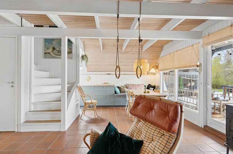 Vakantiehuis "Jorn" - 75m from the sea