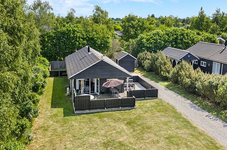 Vakantiehuis "Anouk" - 700m from the sea