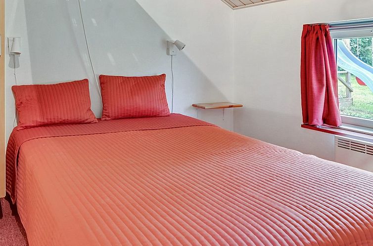 Vakantiehuis "Emly" - 1.1km from the sea