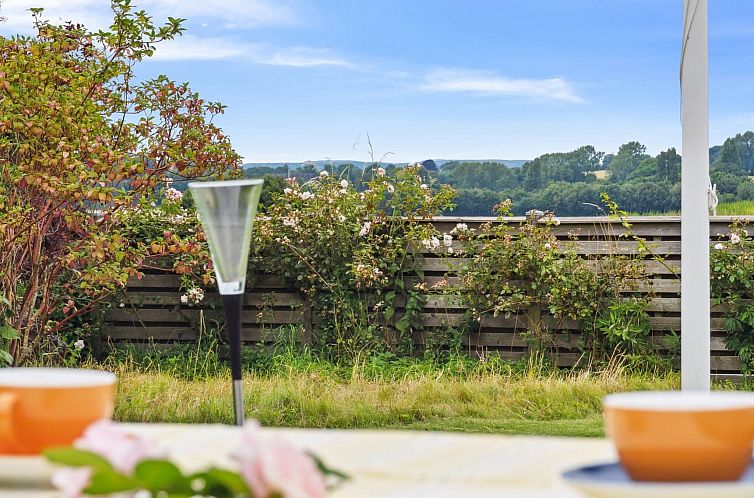 Vakantiehuis "Keyla" - 2.3km from the sea