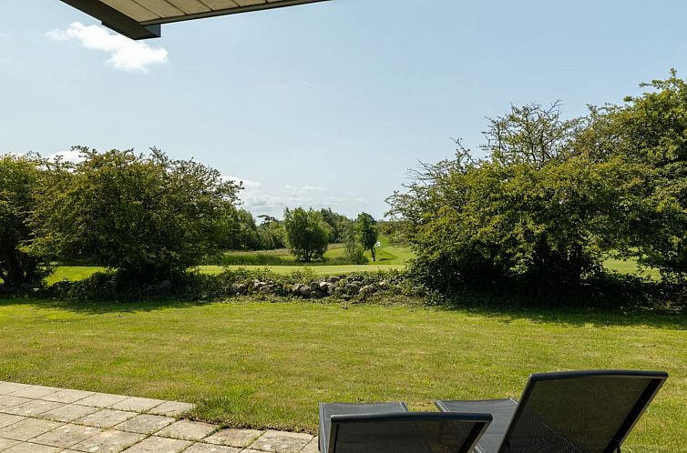 Vakantiehuis "Osa" - 150m from the sea
