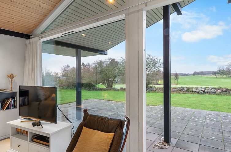 Vakantiehuis "Osa" - 150m from the sea