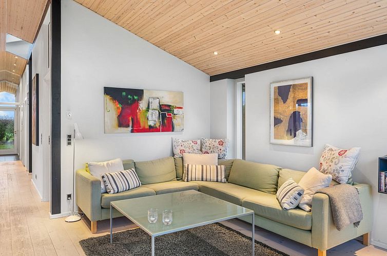 Vakantiehuis "Osa" - 150m from the sea