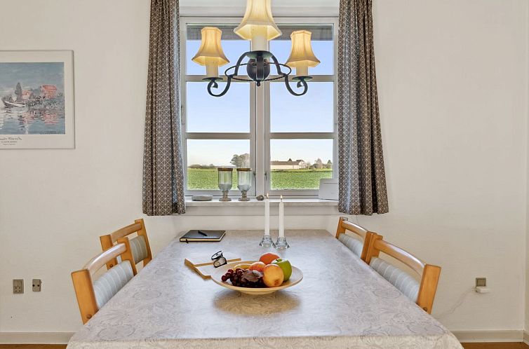 Vakantiehuis "Faina" - 100m from the sea