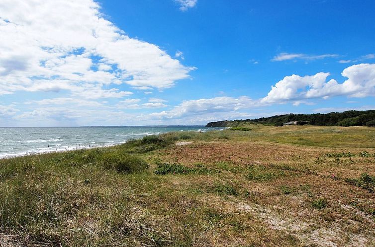 Vakantiehuis "Emin" - 100m from the sea