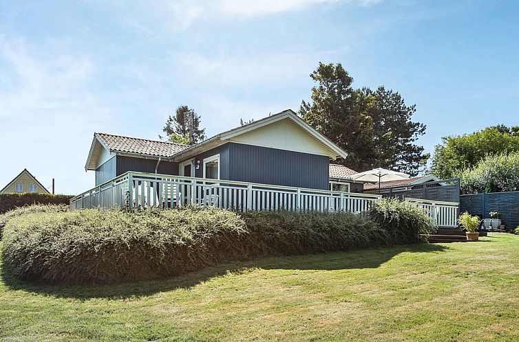 Vakantiehuis "Lillan" - 250m from the sea