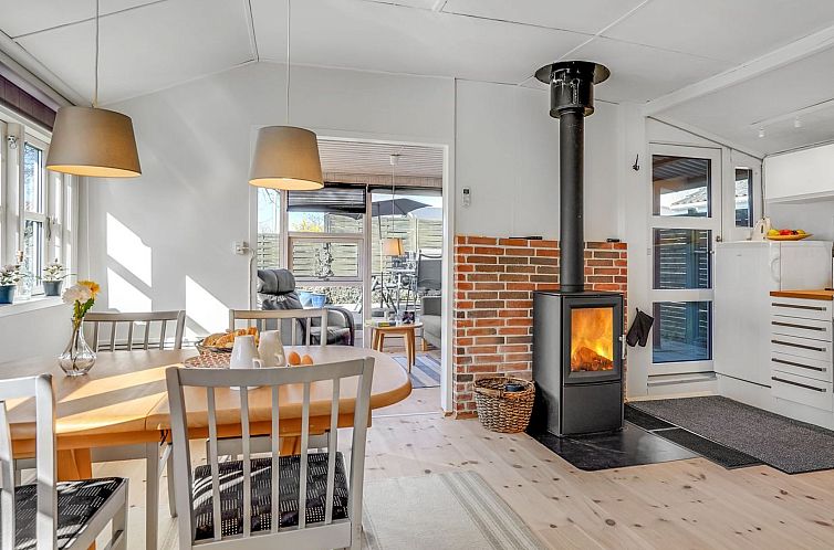 Vakantiehuis "Loella" - 35m from the sea