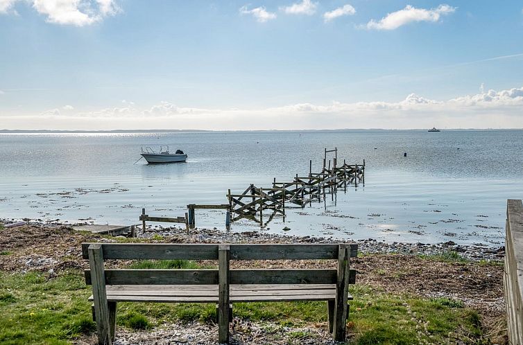 Vakantiehuis "Loella" - 35m from the sea