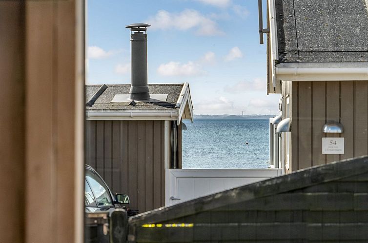 Vakantiehuis "Loella" - 35m from the sea