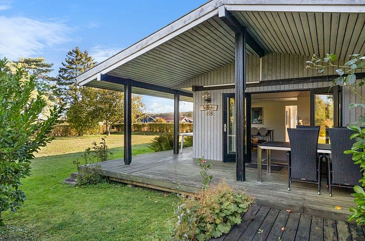 Vakantiehuis "Kajsa" - 250m from the sea