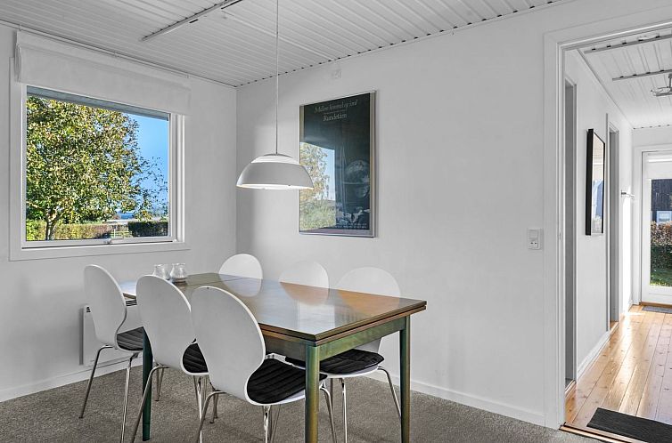 Vakantiehuis "Kajsa" - 250m from the sea