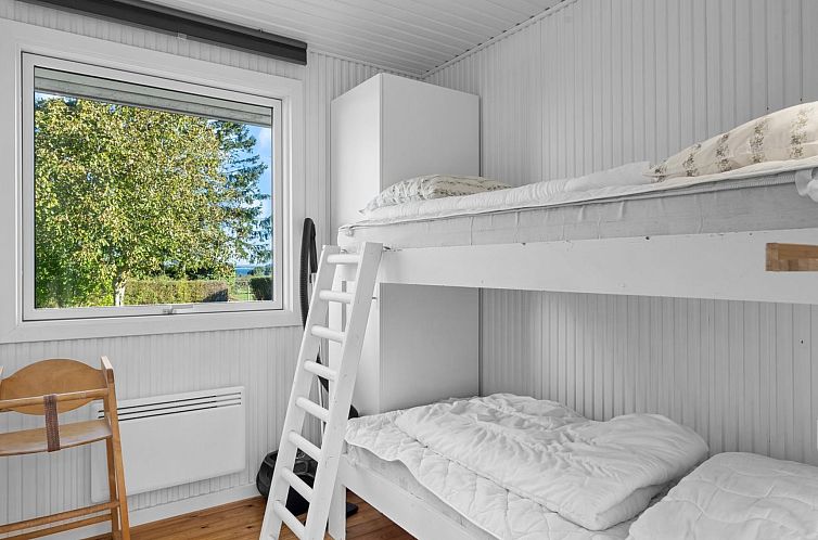 Vakantiehuis "Kajsa" - 250m from the sea