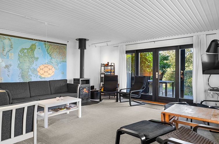 Vakantiehuis "Kajsa" - 250m from the sea