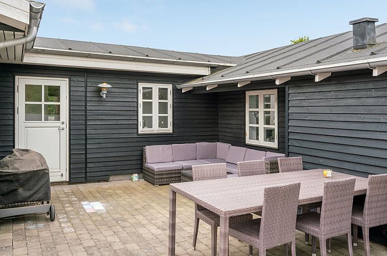 Vakantiehuis "Wrage" - 500m from the sea