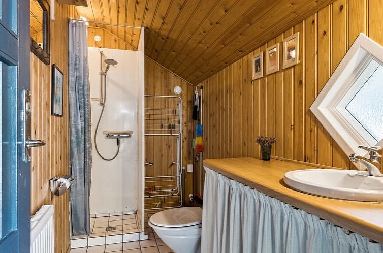 Vakantiehuis "Snari" - 10m from the sea