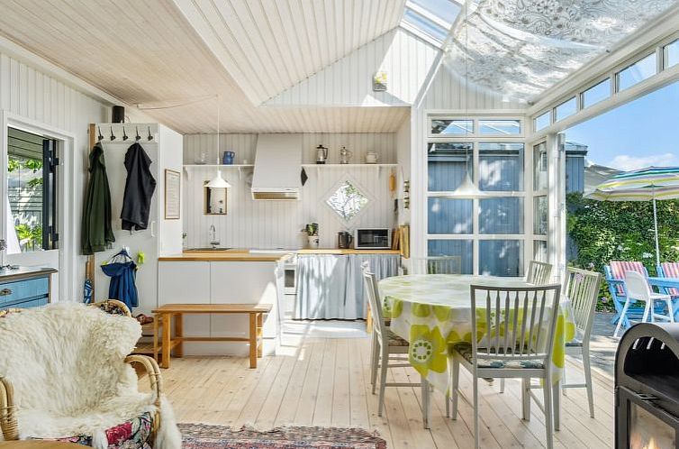 Vakantiehuis "Snari" - 10m from the sea