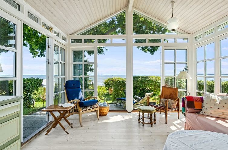 Vakantiehuis "Snari" - 10m from the sea