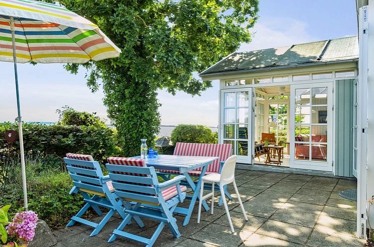 Vakantiehuis "Snari" - 10m from the sea