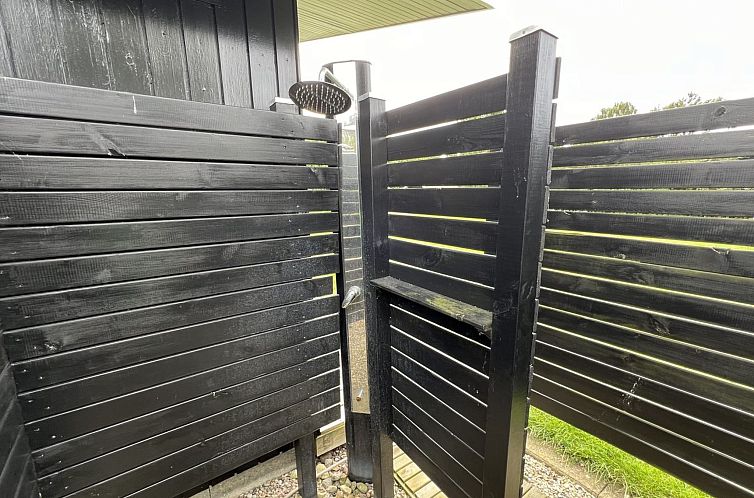 Vakantiehuis "Loella" - 35m from the sea