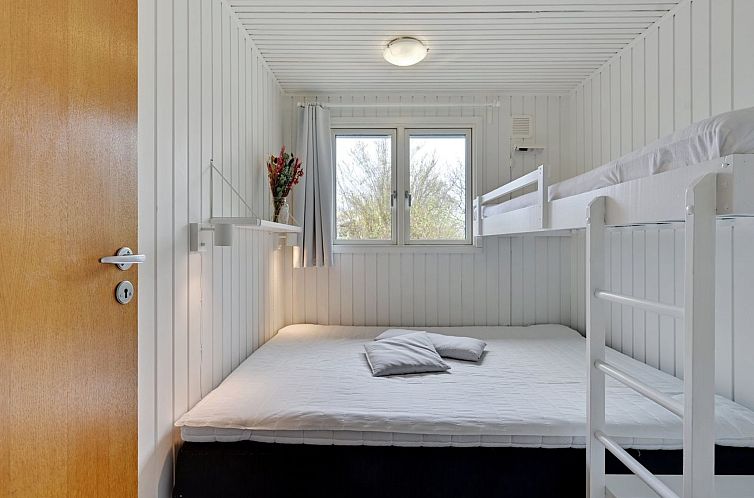 Vakantiehuis "Loella" - 35m from the sea