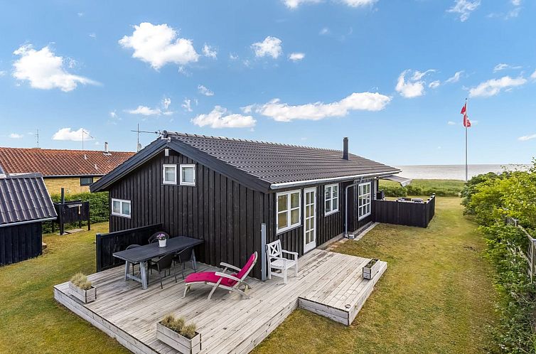 Vakantiehuis "Withger" - 20m from the sea