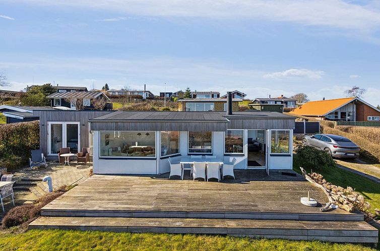 Vakantiehuis "Solbritt" - 30m from the sea