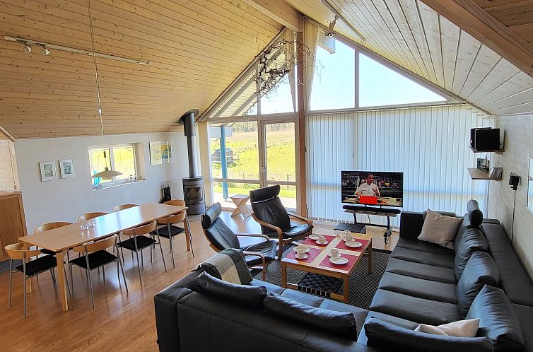 Vakantiehuis Modernes, geräumiges Haus mit großer Terrasse