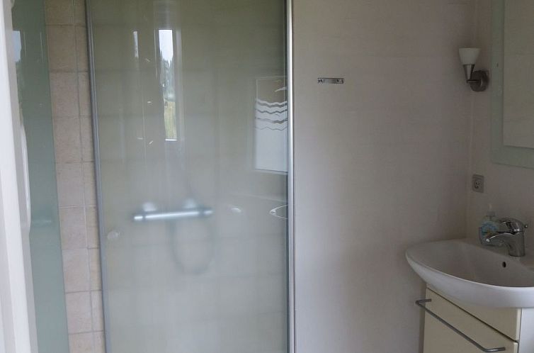 Vakantiehuis Modernes, geräumiges Haus mit großer Terrasse