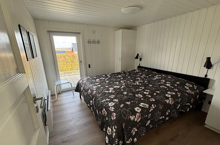 Vakantiehuis "Beowulf" - 200m from the sea