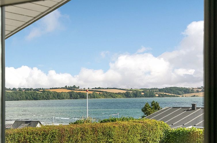 Vakantiehuis "Beowulf" - 200m from the sea