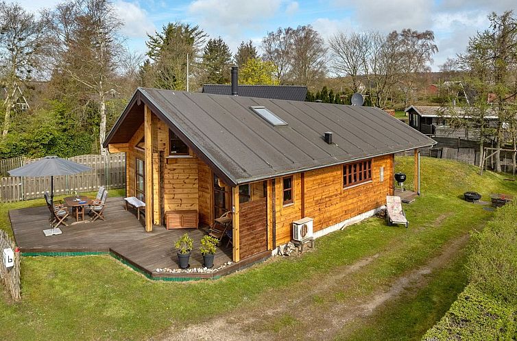 Vakantiehuis "Fortuna" - 200m from the sea