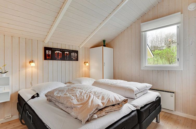Vakantiehuis "Hwiting" - 200m from the sea
