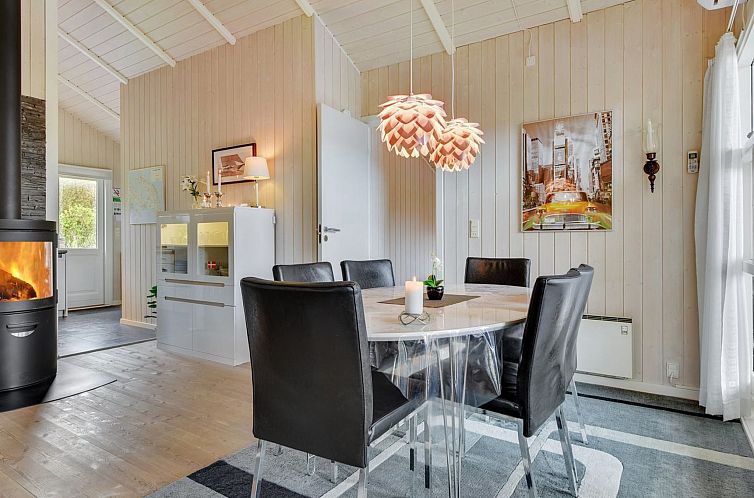 Vakantiehuis "Hwiting" - 200m from the sea