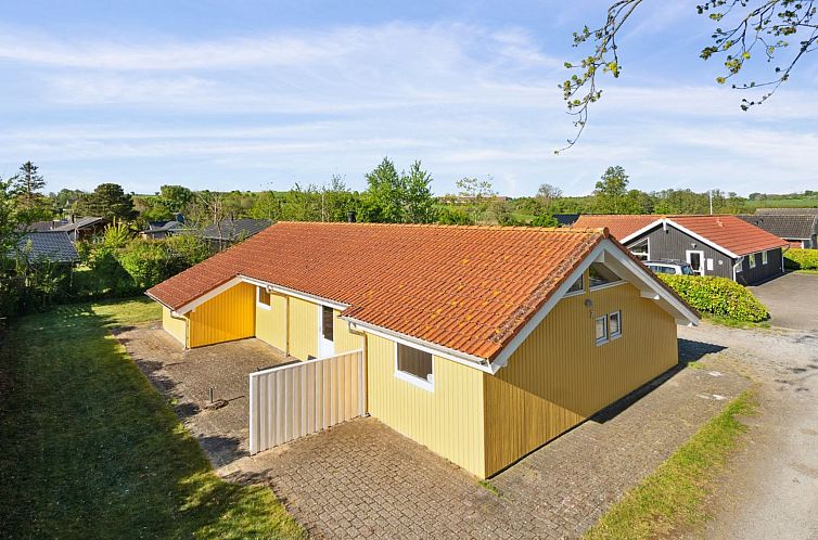 Vakantiehuis "Dolores" - 100m from the sea