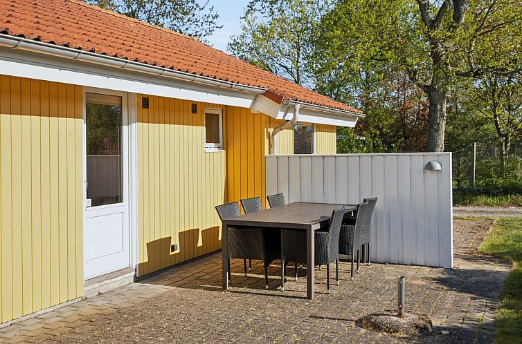 Vakantiehuis "Dolores" - 100m from the sea