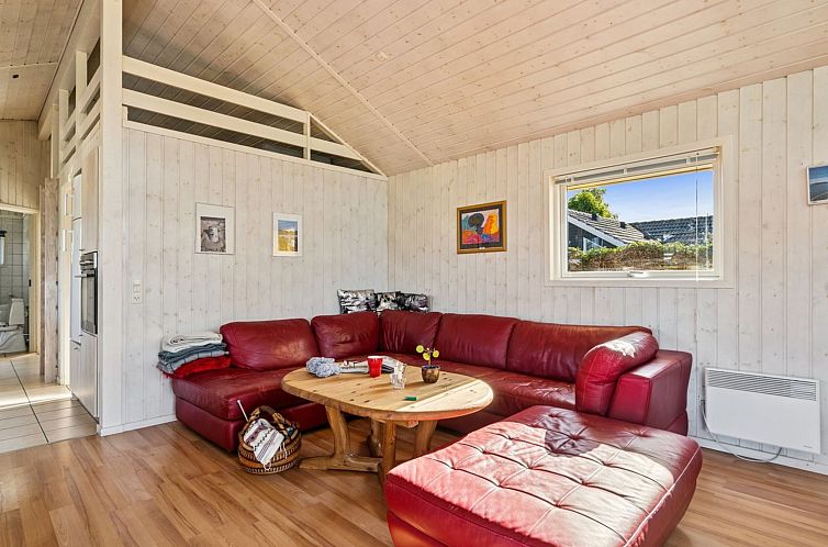 Vakantiehuis "Dolores" - 100m from the sea