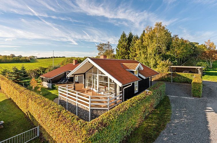 Vakantiehuis "Nica" - 100m from the sea