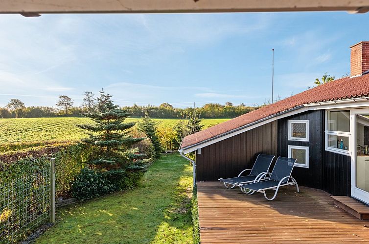 Vakantiehuis "Nica" - 100m from the sea