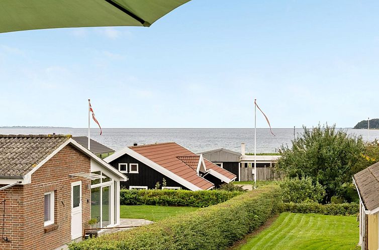 Vakantiehuis "Maleen" - 100m from the sea