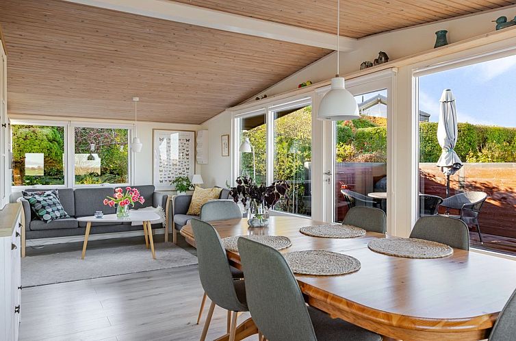 Vakantiehuis "Martti" - 200m from the sea