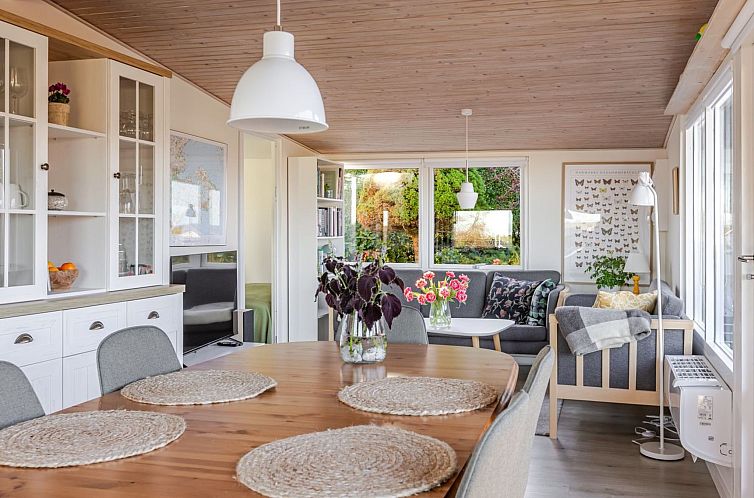 Vakantiehuis "Martti" - 200m from the sea