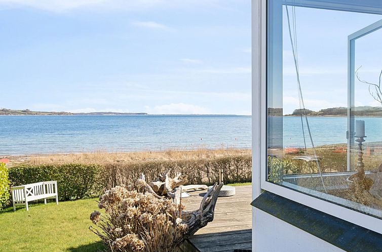 Vakantiehuis "Solbritt" - 30m from the sea