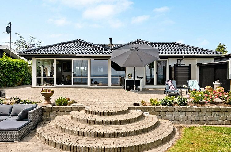 Vakantiehuis "Erok" - 100m from the sea