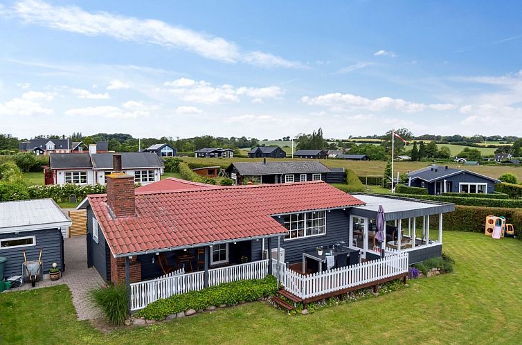 Vakantiehuis "Diddi" - 170m from the sea