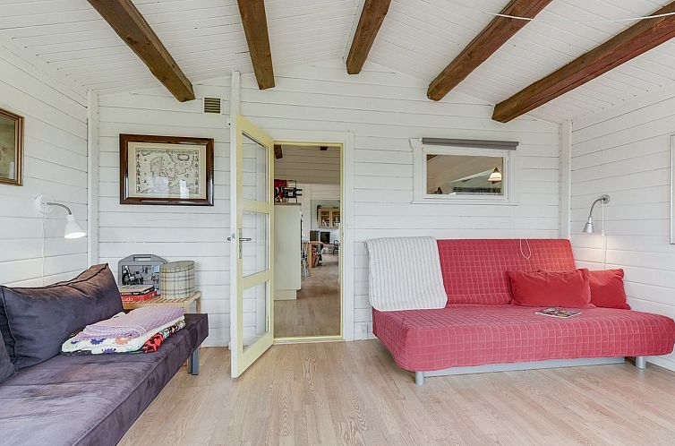 Vakantiehuis "Ylvie" - 150m from the sea