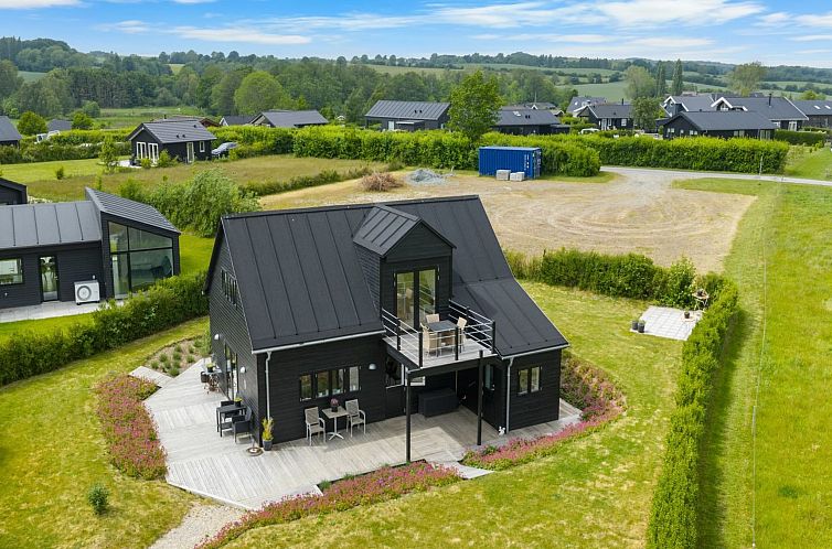 Vakantiehuis "Aliana" - 300m from the sea